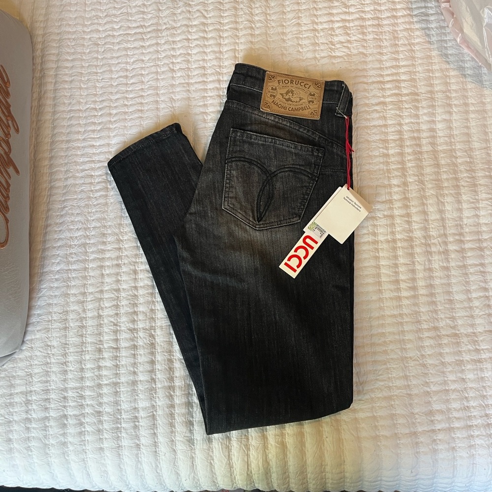 NWT Naomi Campbell skinny jeans